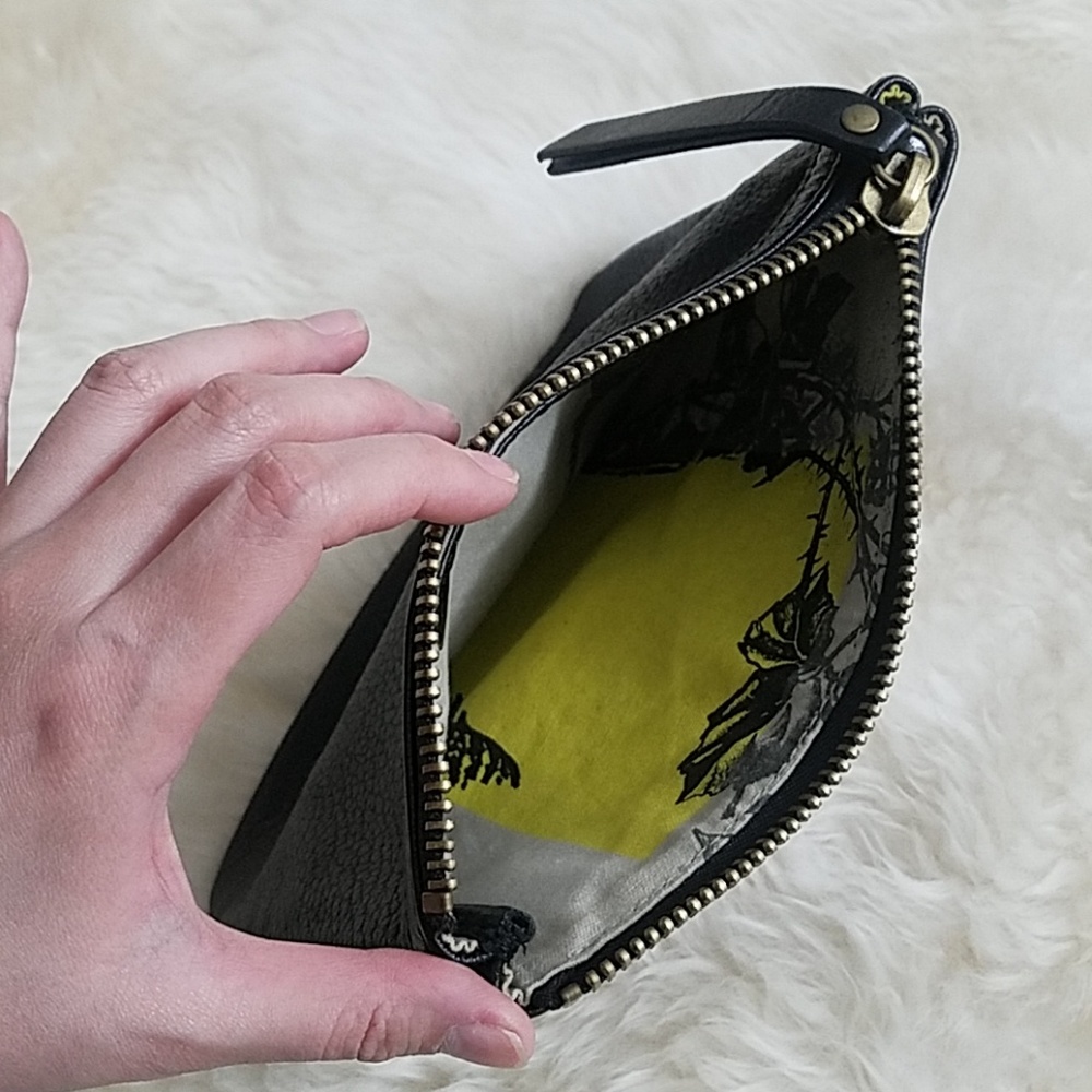 Cynthia Vincent Calf Hair Clutch - New - Picture 3 of 4